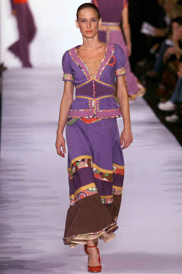 Marc Jacobs Look 35 - Spring/Summer 2002 | Modefact