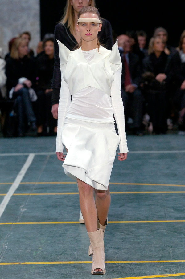 Rick Owens Look 8 - Spring/Summer 2005 | Modefact