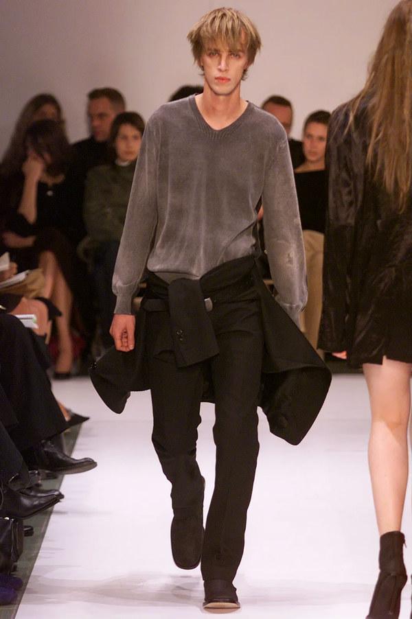 Ann Demeulemeester Look 9 - Spring/Summer 2002 | Modefact