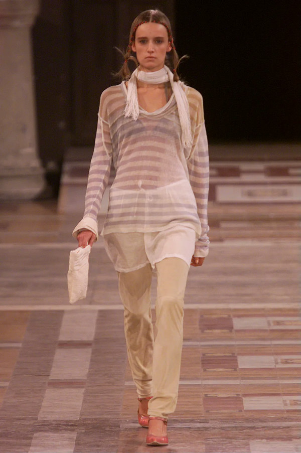 Dries Van Noten Look 4 - Spring/Summer 2002 | Modefact
