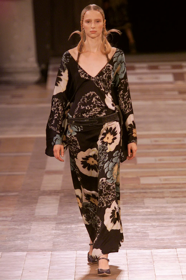 Dries Van Noten Look 91 - Spring/Summer 2002 | Modefact