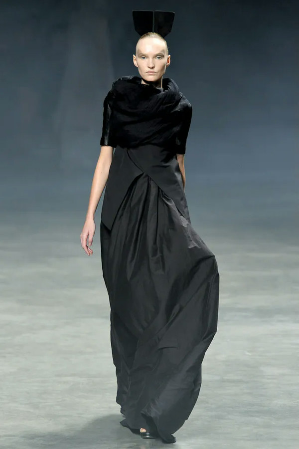 Rick Owens Look 10 - Spring/Summer 2011 | Modefact