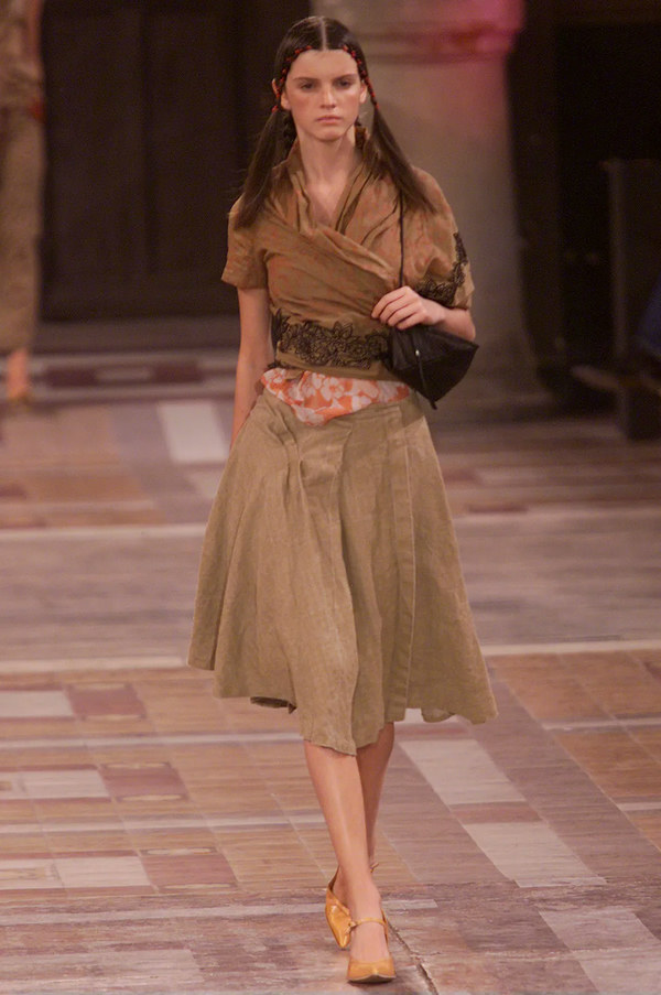 Dries Van Noten Look 60 - Spring/Summer 2002 | Modefact