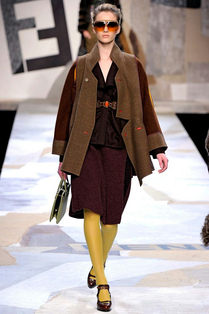 Fendi Look 17 - Autumn/Winter 2011 | Modefact